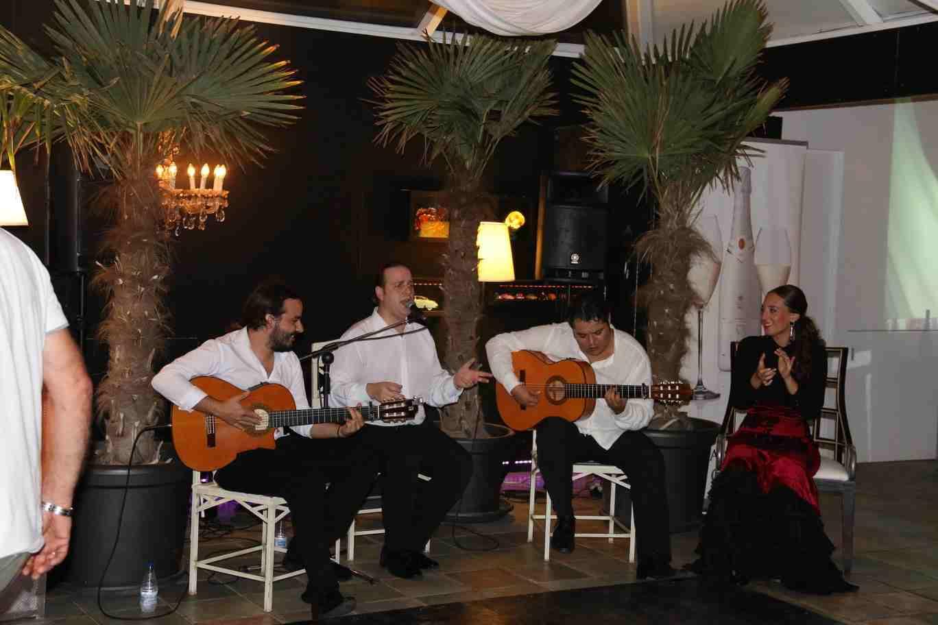 Actuación Flamenca en Oasis de Las Palmeras