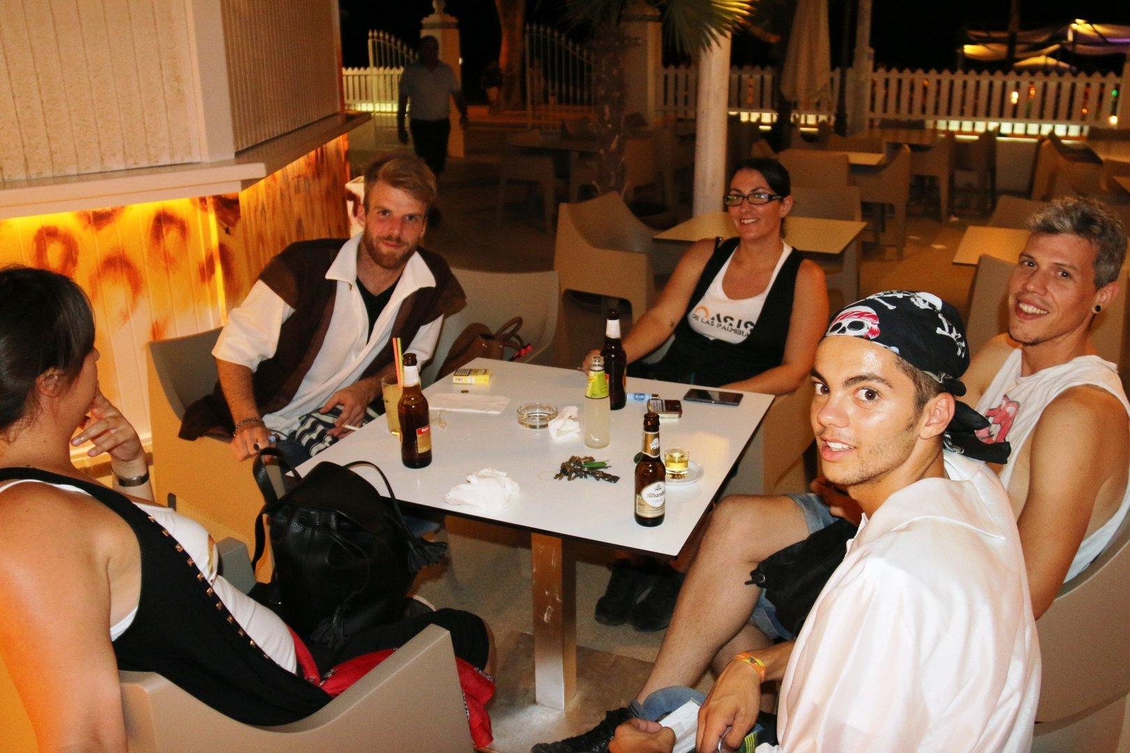 Fiestas Pirata y Fuego con Ron Matusalem y Saturnay Night Music Dj Celes