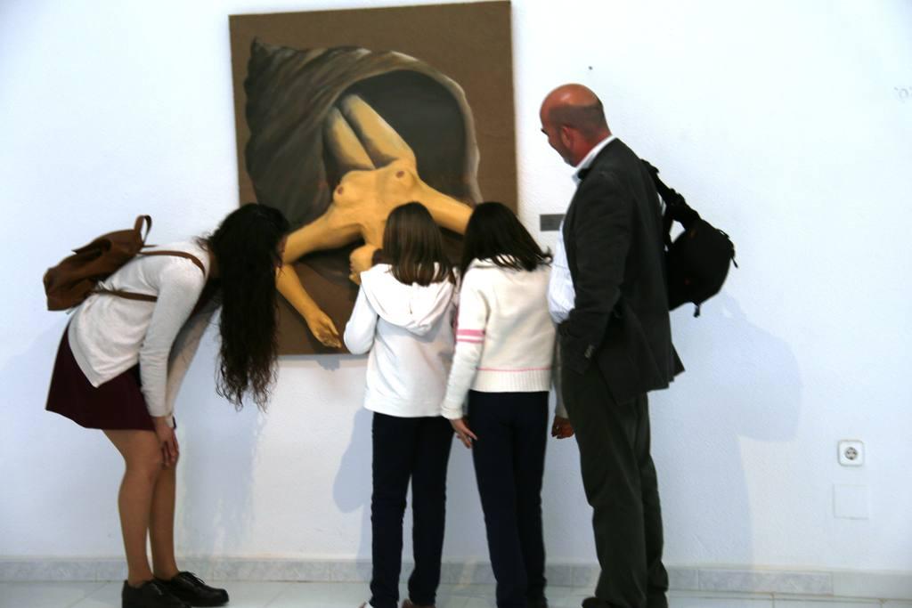 Visita Exposición EKA ABASSIC de Noemí Yepes en Blanca